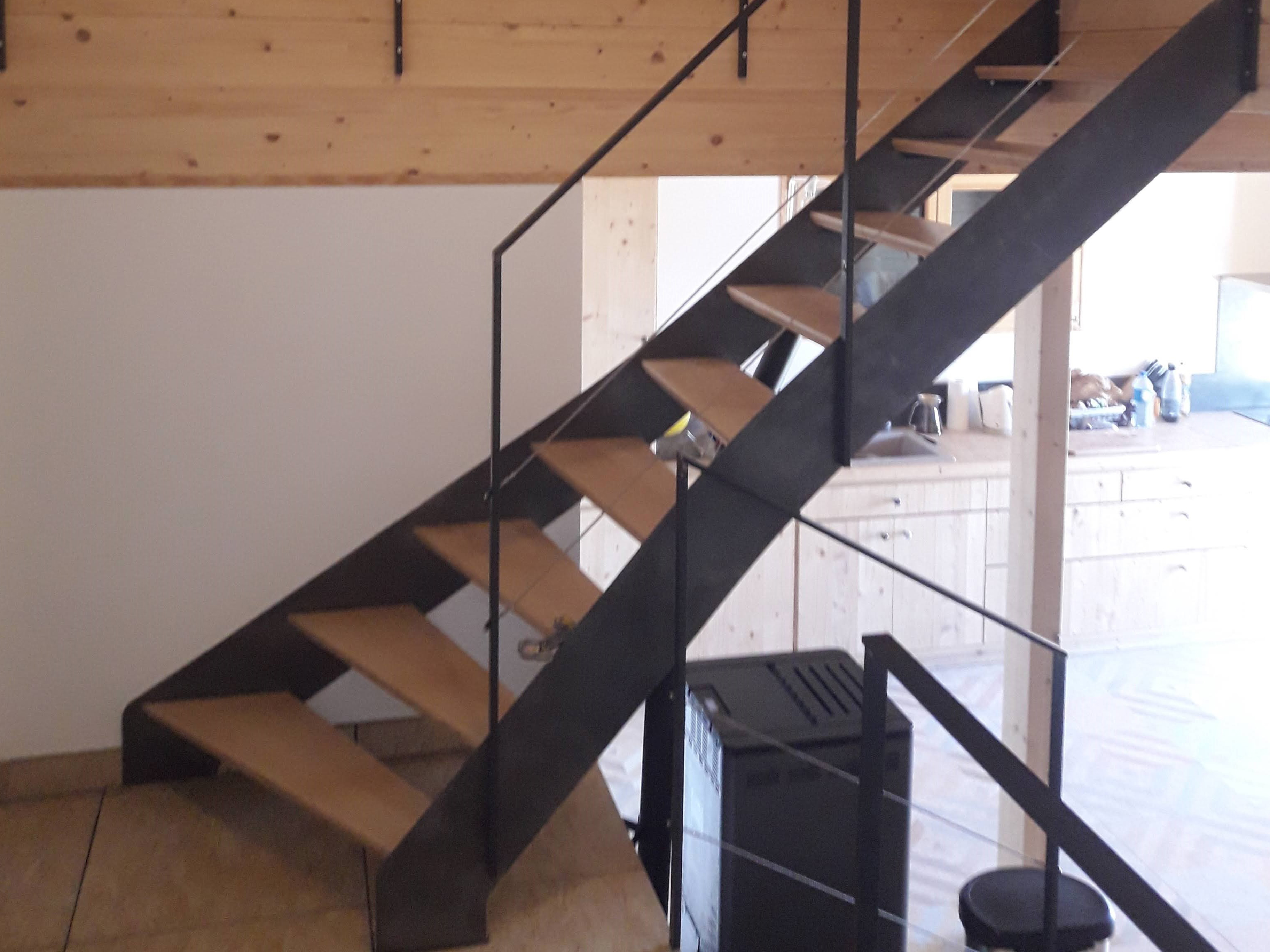 exemple d'un escalier dans une maison bois en paca vaucluse