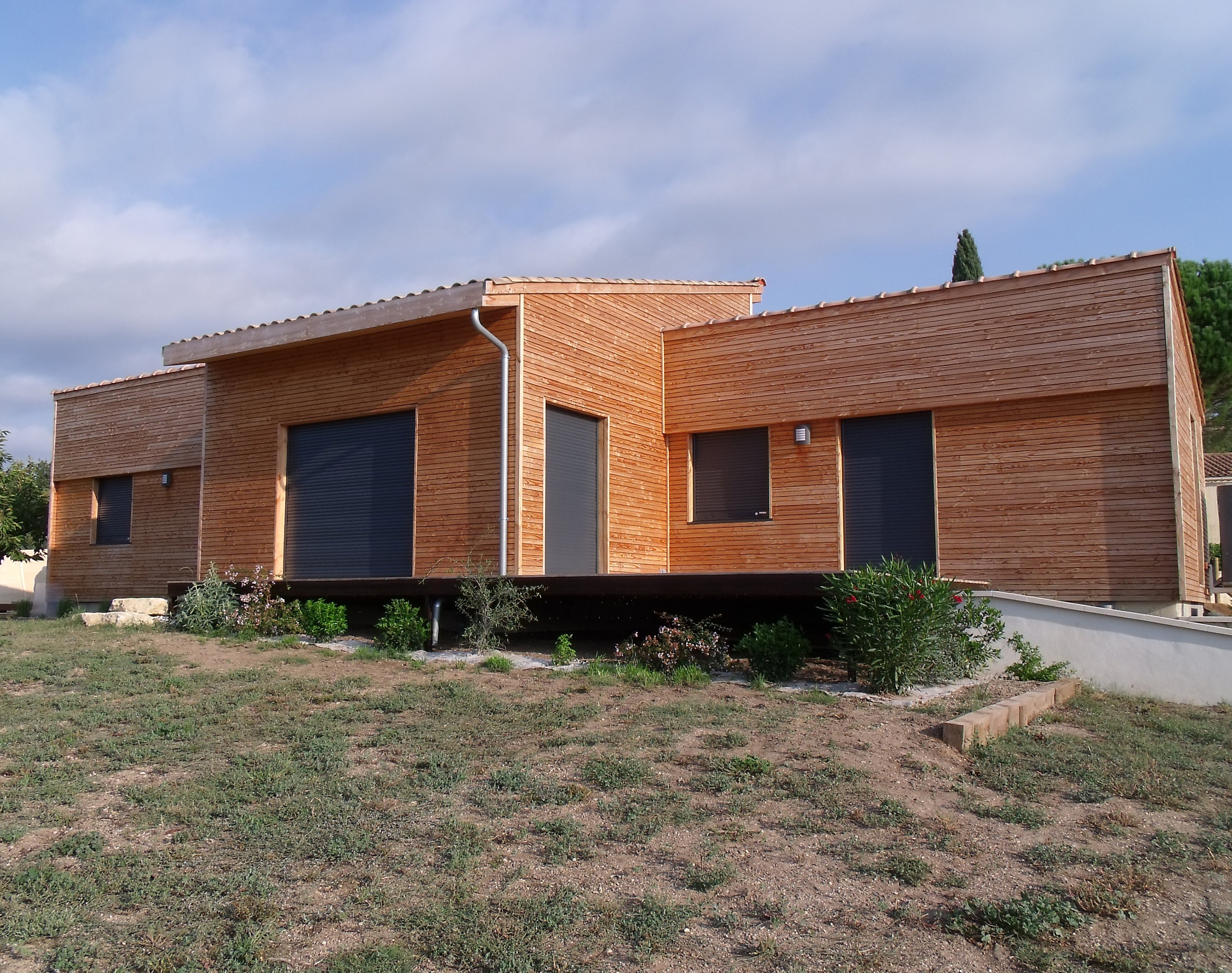 photo d'une maison écologique en bois en luberon